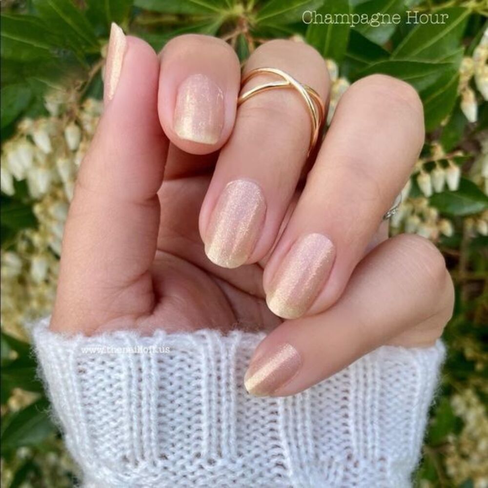 Color Street | Champagne Hour a sheer champagne gold glitter nail strips